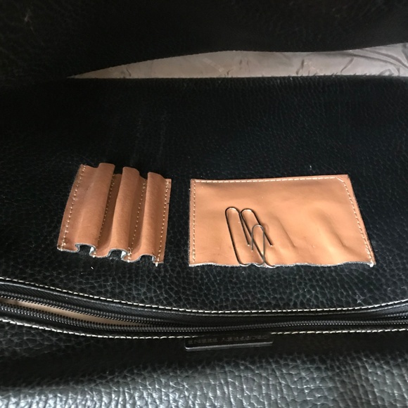 Geoffrey Beene Two-Tone Messenger  Briefcase Bag - Picture 6 of 8